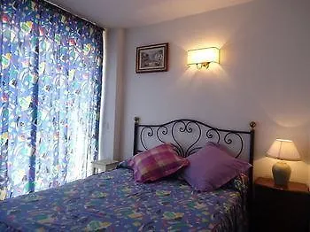 Paradise Park Fenals Appartement *