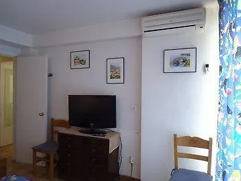 Paradise Park Fenals Apartment *